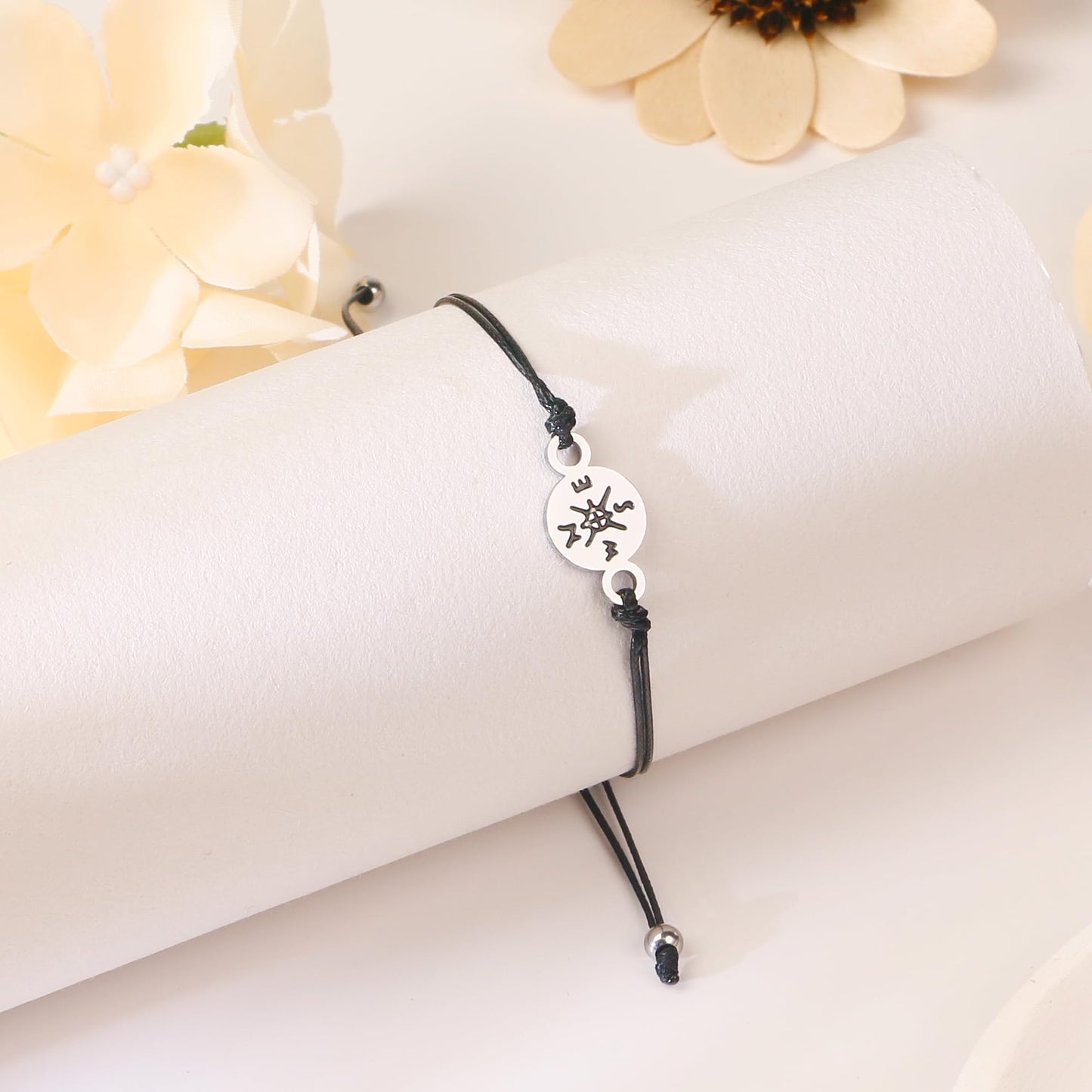 SmileBelle Nurse Bracelets as nurses Gifts for Women, Nurses Practitioner Gifts as nurse Christmas gifts, Funny School Nursez Gift as Nursing Gift for New Nursez