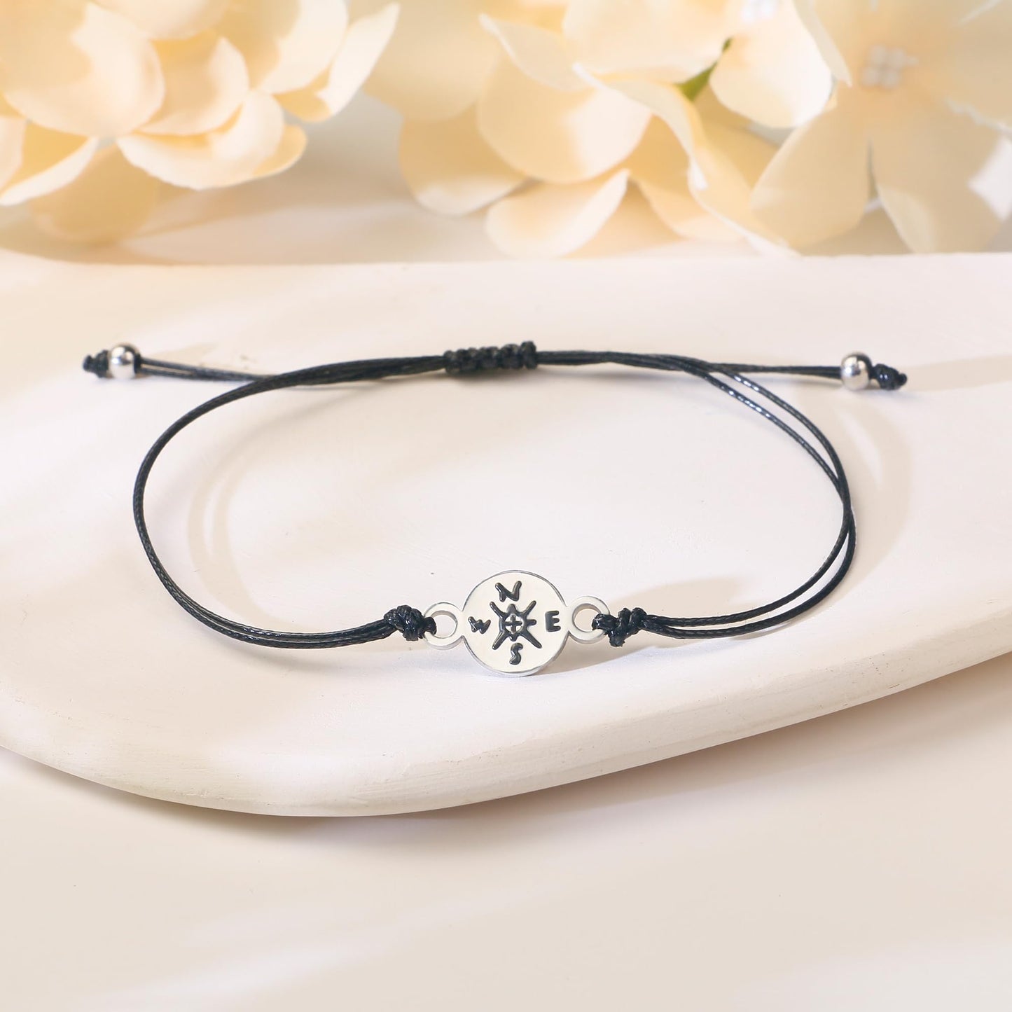 SmileBelle Nurse Bracelets as nurses Gifts for Women, Nurses Practitioner Gifts as nurse Christmas gifts, Funny School Nursez Gift as Nursing Gift for New Nursez