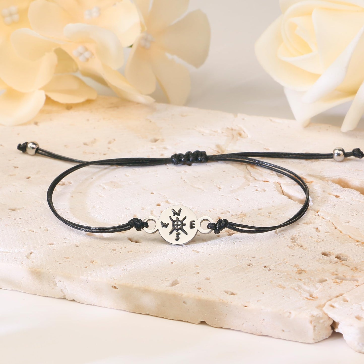 SmileBelle Nurse Bracelets as nurses Gifts for Women, Nurses Practitioner Gifts as nurse Christmas gifts, Funny School Nursez Gift as Nursing Gift for New Nursez