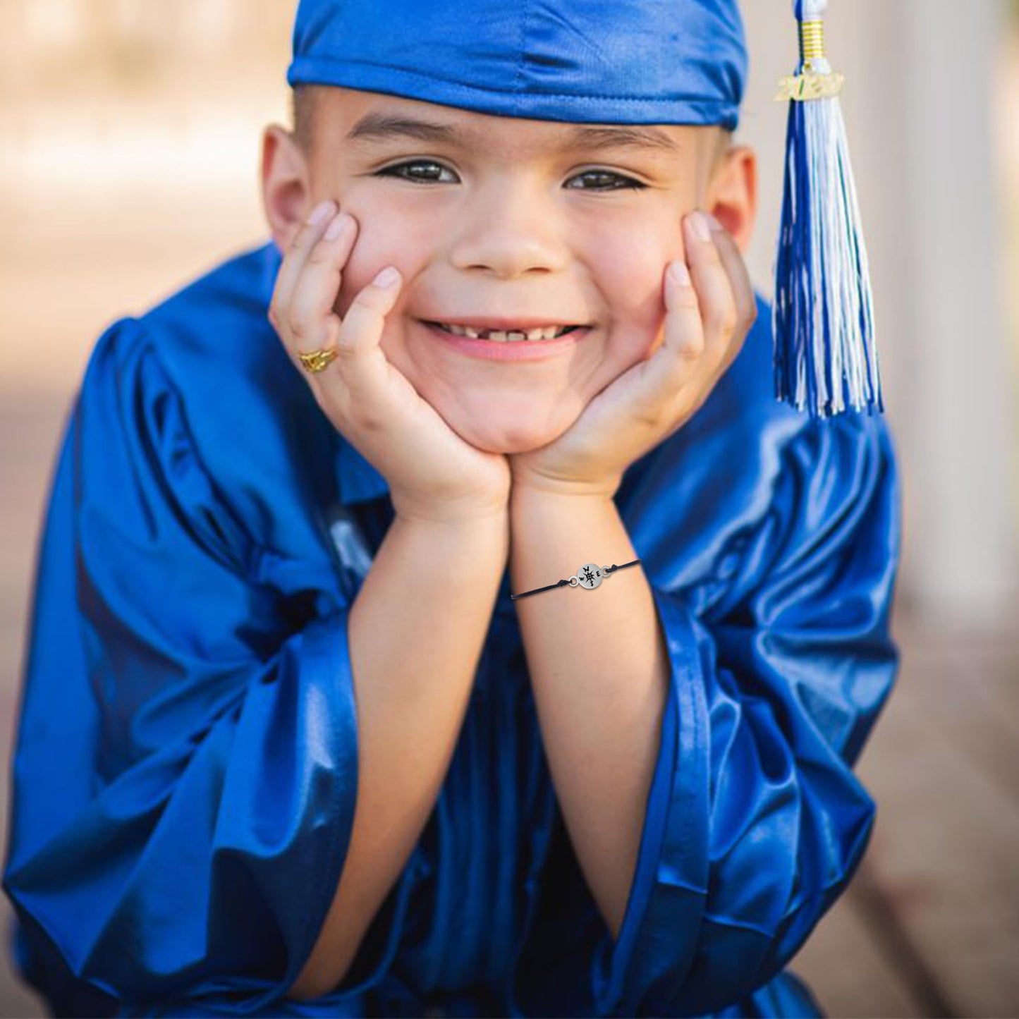 SmileBelle Nurse Bracelets as nurses Gifts for Women, Nurses Practitioner Gifts as nurse Christmas gifts, Funny School Nursez Gift as Nursing Gift for New Nursez