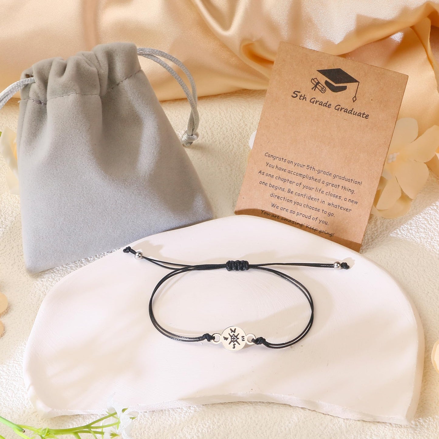 SmileBelle Nurse Bracelets as nurses Gifts for Women, Nurses Practitioner Gifts as nurse Christmas gifts, Funny School Nursez Gift as Nursing Gift for New Nursez