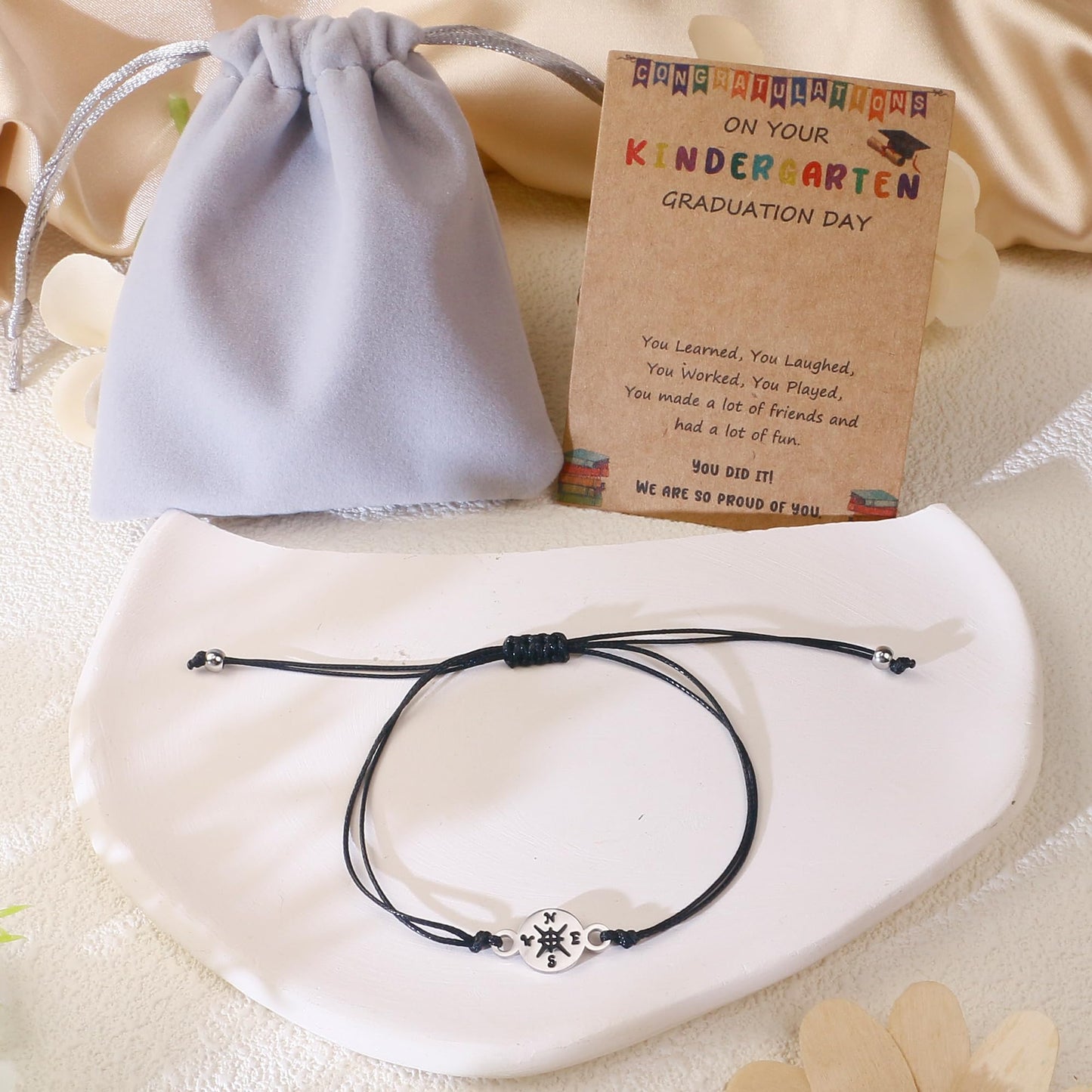 SmileBelle Nurse Bracelets as nurses Gifts for Women, Nurses Practitioner Gifts as nurse Christmas gifts, Funny School Nursez Gift as Nursing Gift for New Nursez